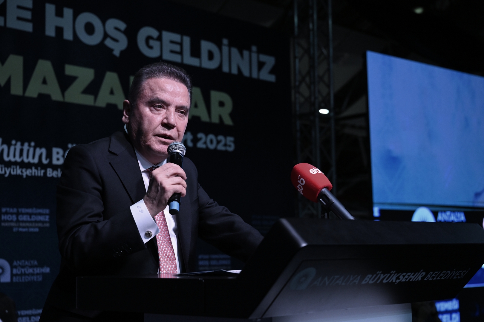 Başkan Böcek Şehit Yakınları Ve Gazi Aileleri Ile Iftarda Buluştu (3)
