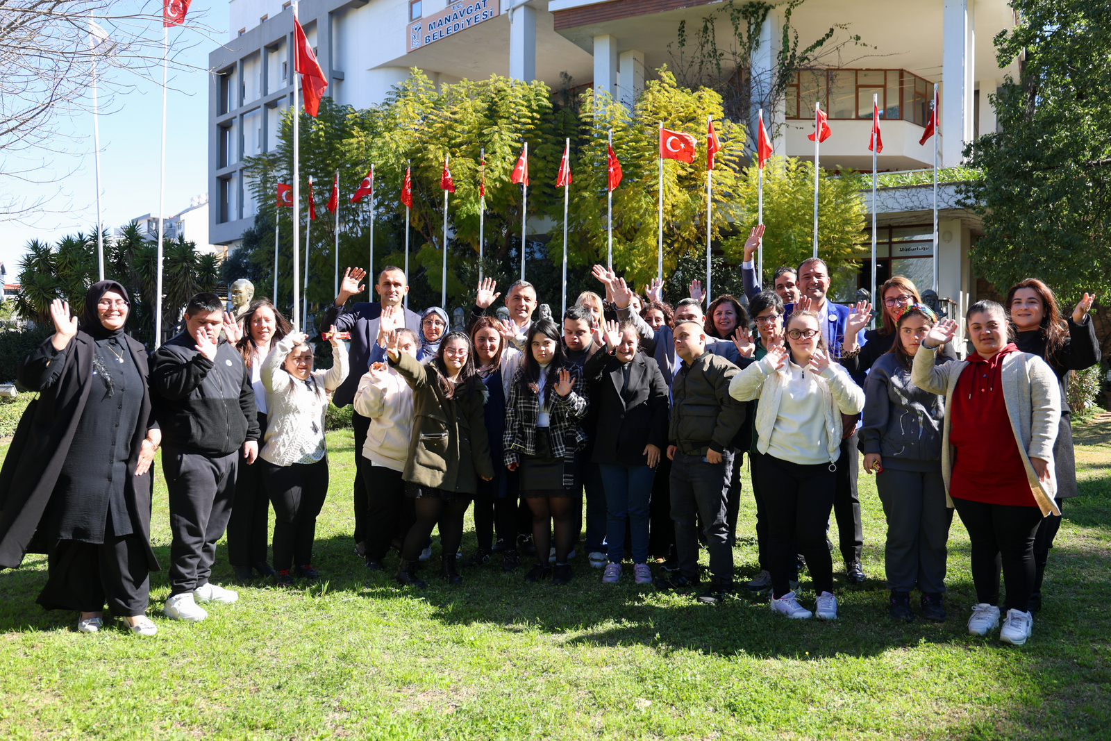 Başkan Kara, Meliha Ercan Engelsiz Yaşam Merkezi Öğrencilerini Ağırladı (1)