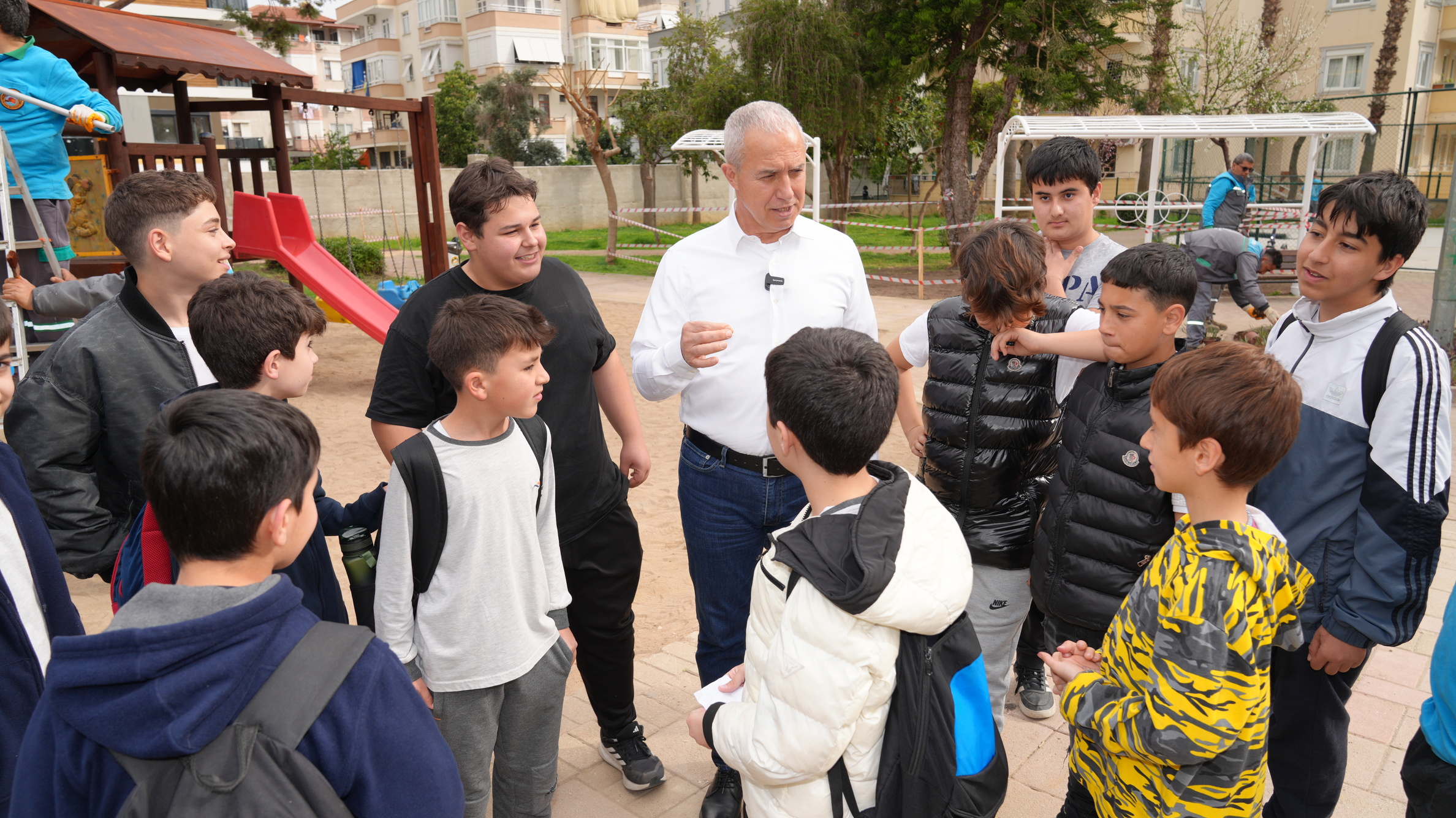Başkan Özçelik; “Parklarımızı Modern Ve Güvenli Hale Getiriyoruz” (6)