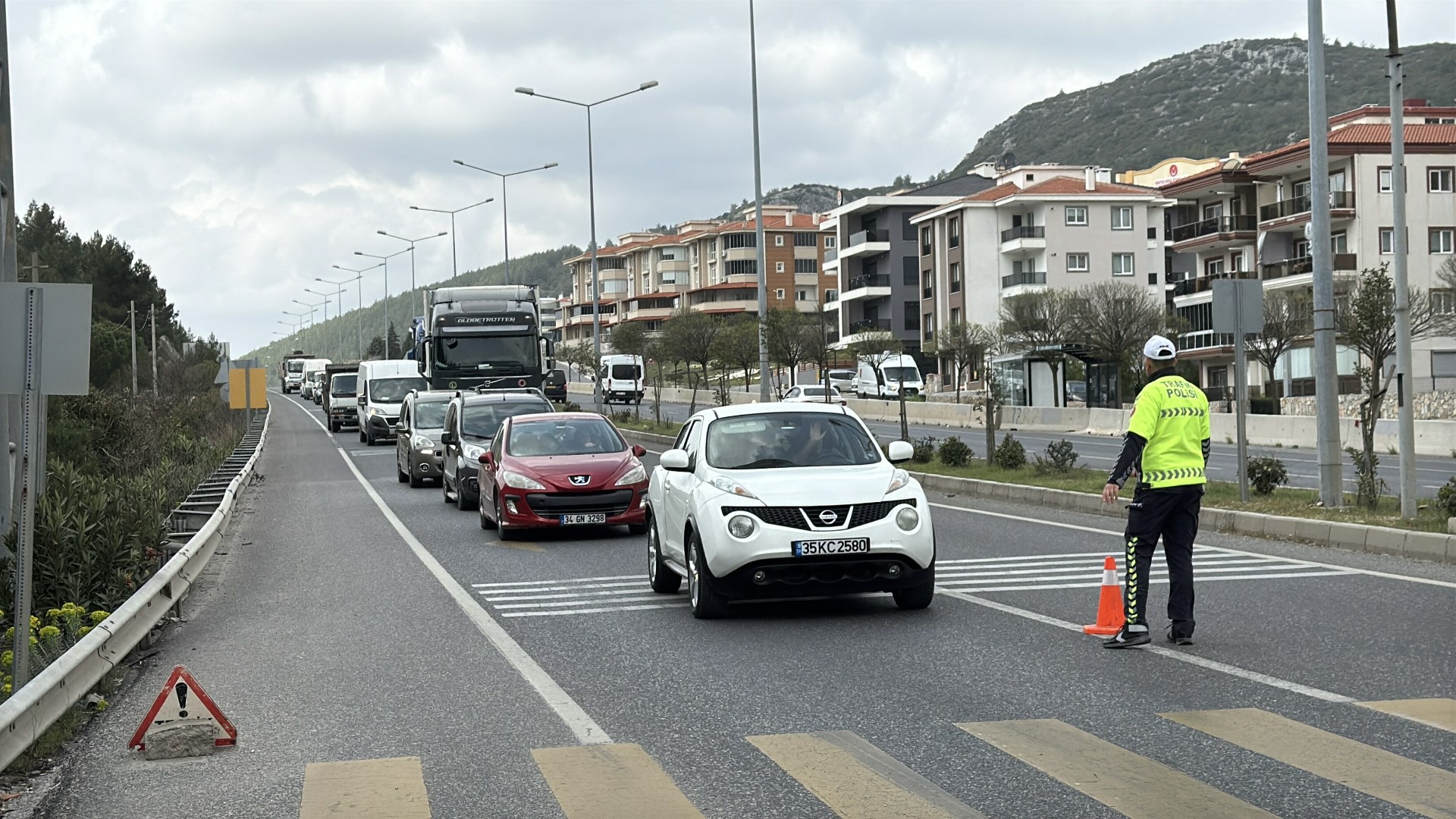 Bayram Oncesi Muglaya Tatilci Akini (3)