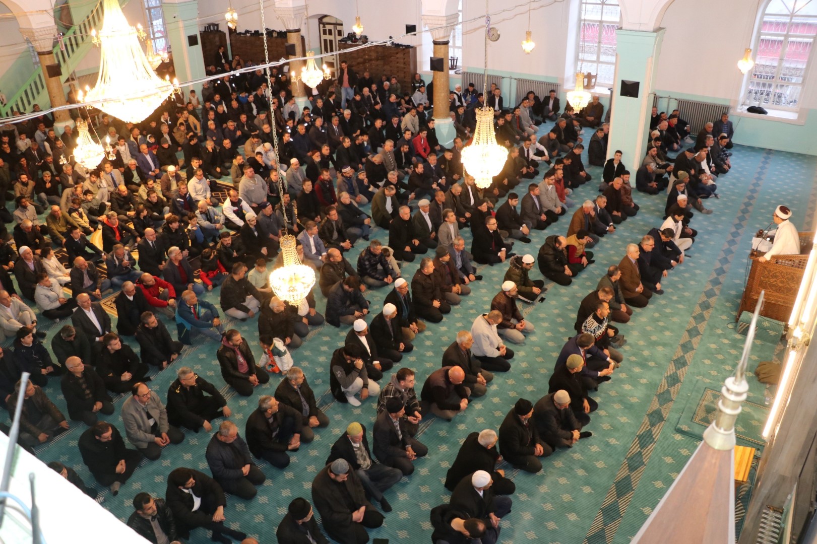 Burdur'da Bayram Namazında Camiler Doldu Taştı (1)