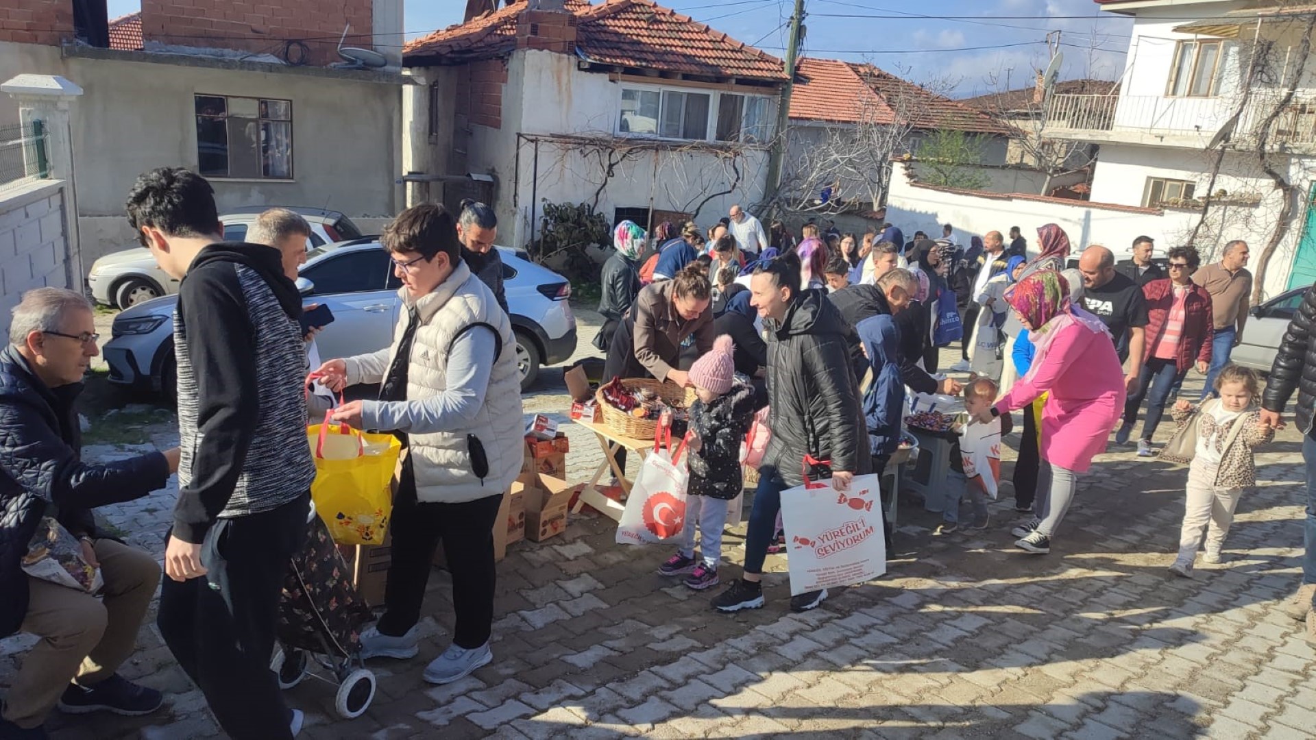 Çocuklar Bayramlaştı (2)