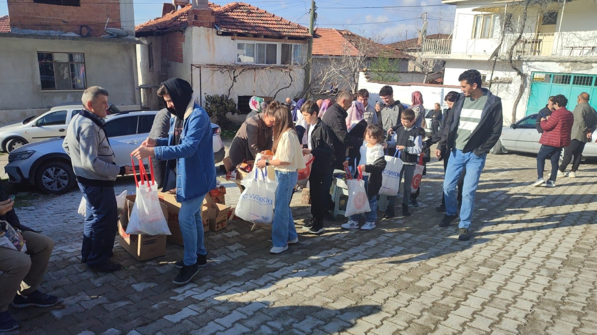 Çocuklar Bayramlaştı (3)