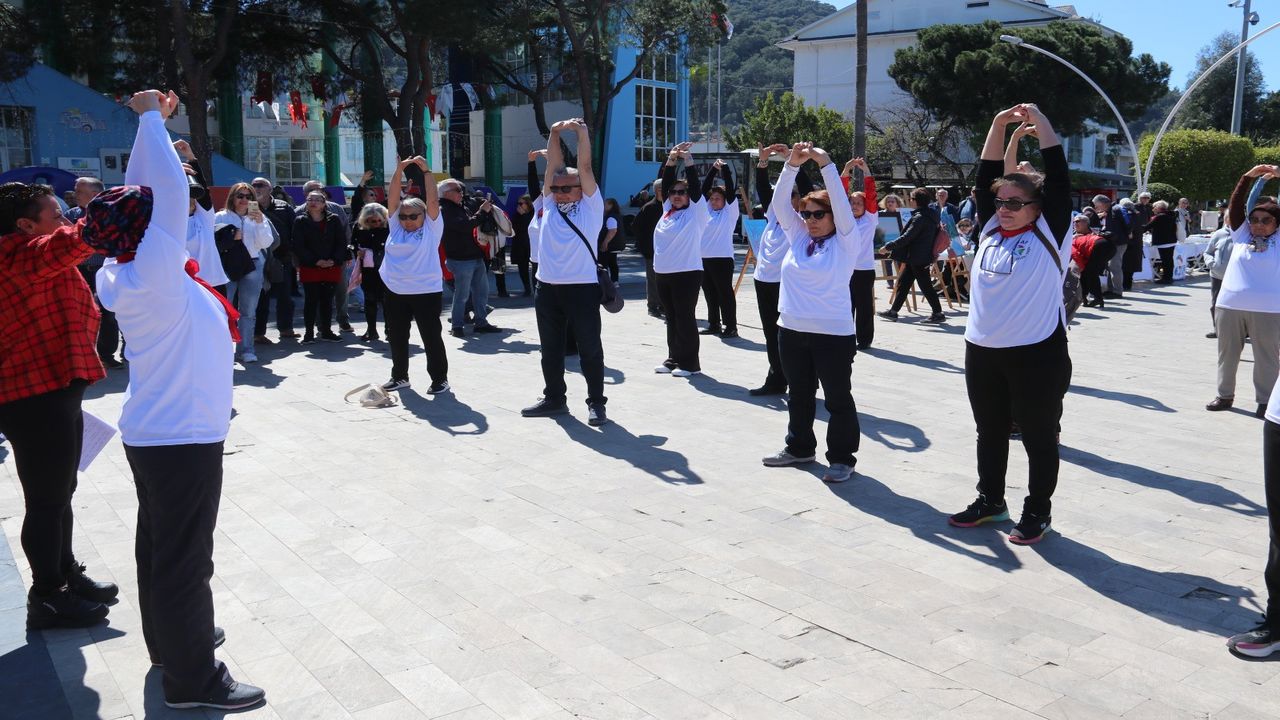 Fethiye Yaslilara Saygi Haftasi (4)