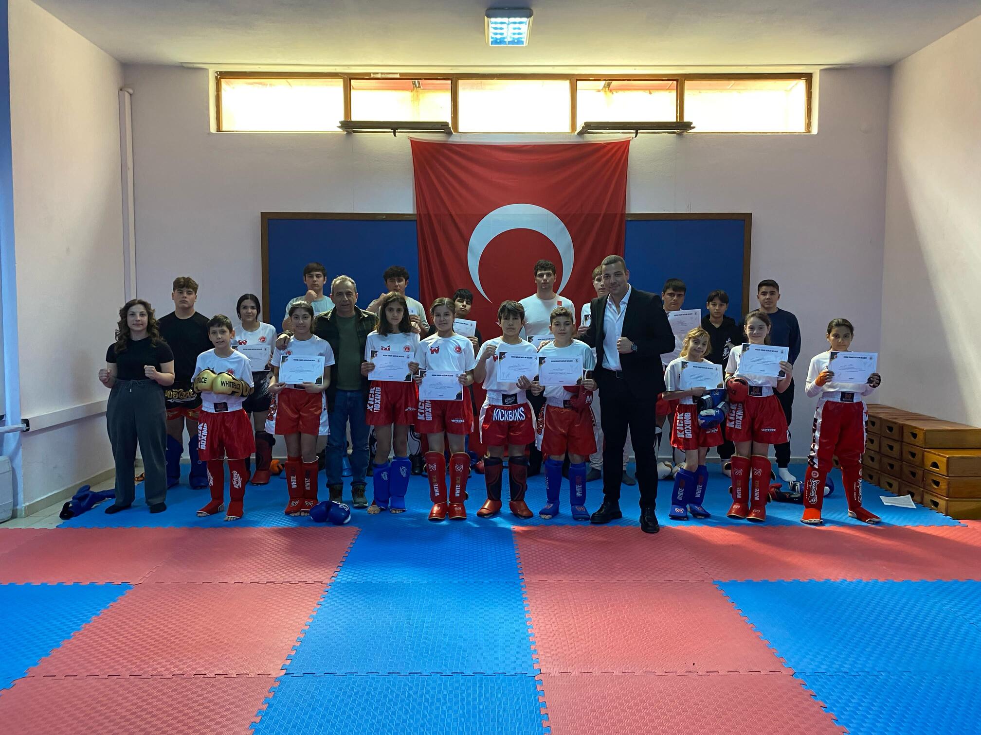 Geleceğin Kick Boks Sporcuları Kuşak Atladı (4)