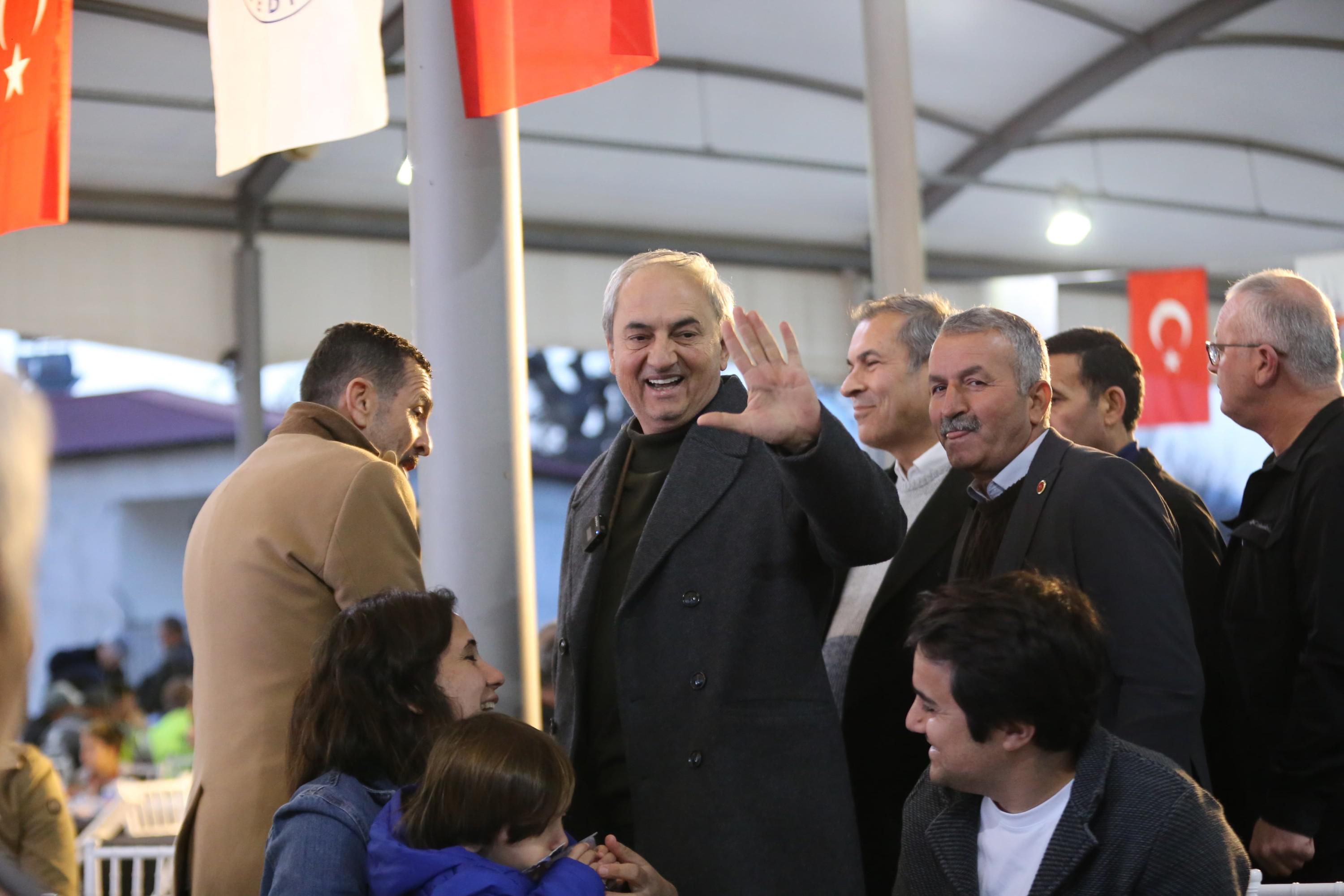 Kepezin Ramazan Sofralari Kizilli Da Kuruldu 11