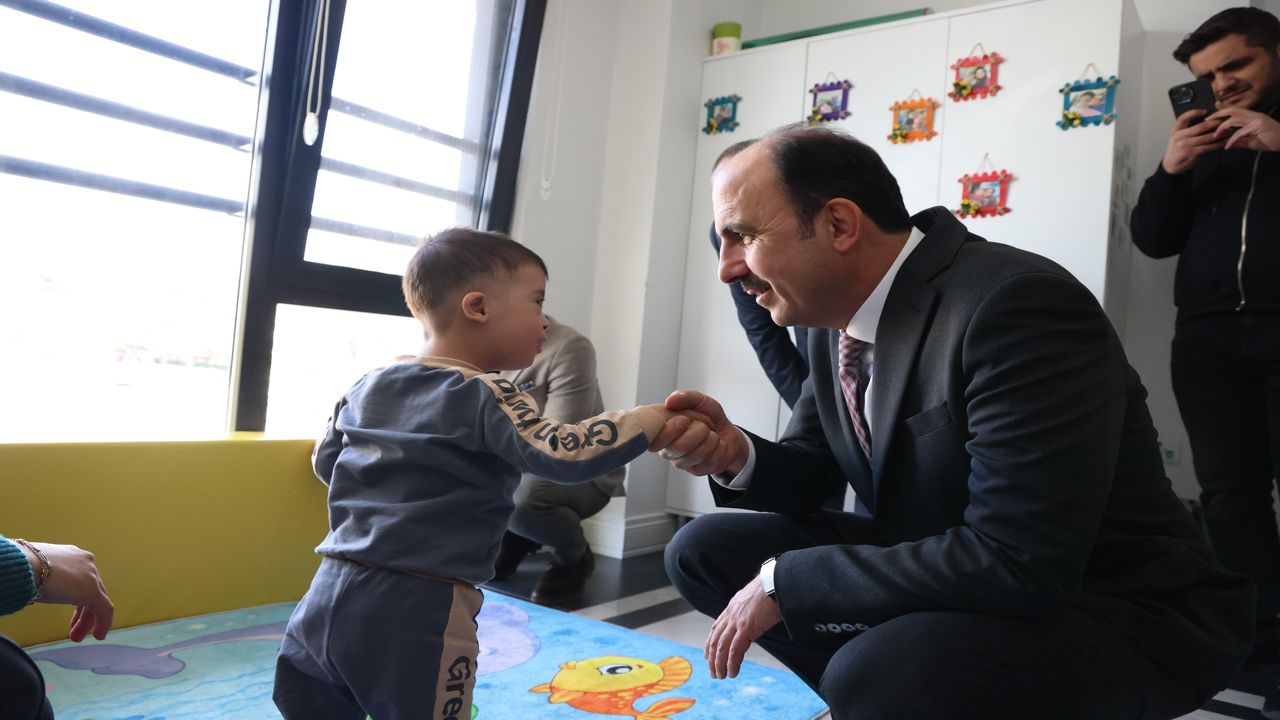 Konyanin Baskanlari Down Sendromlu Cocuklarla Bulustular (1)