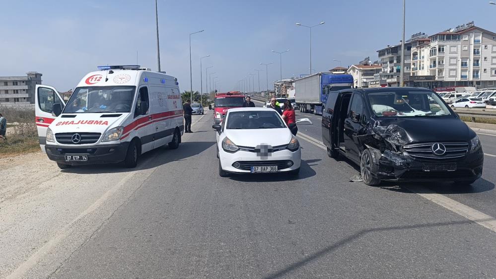 Manavgat Trafik Kazasi
