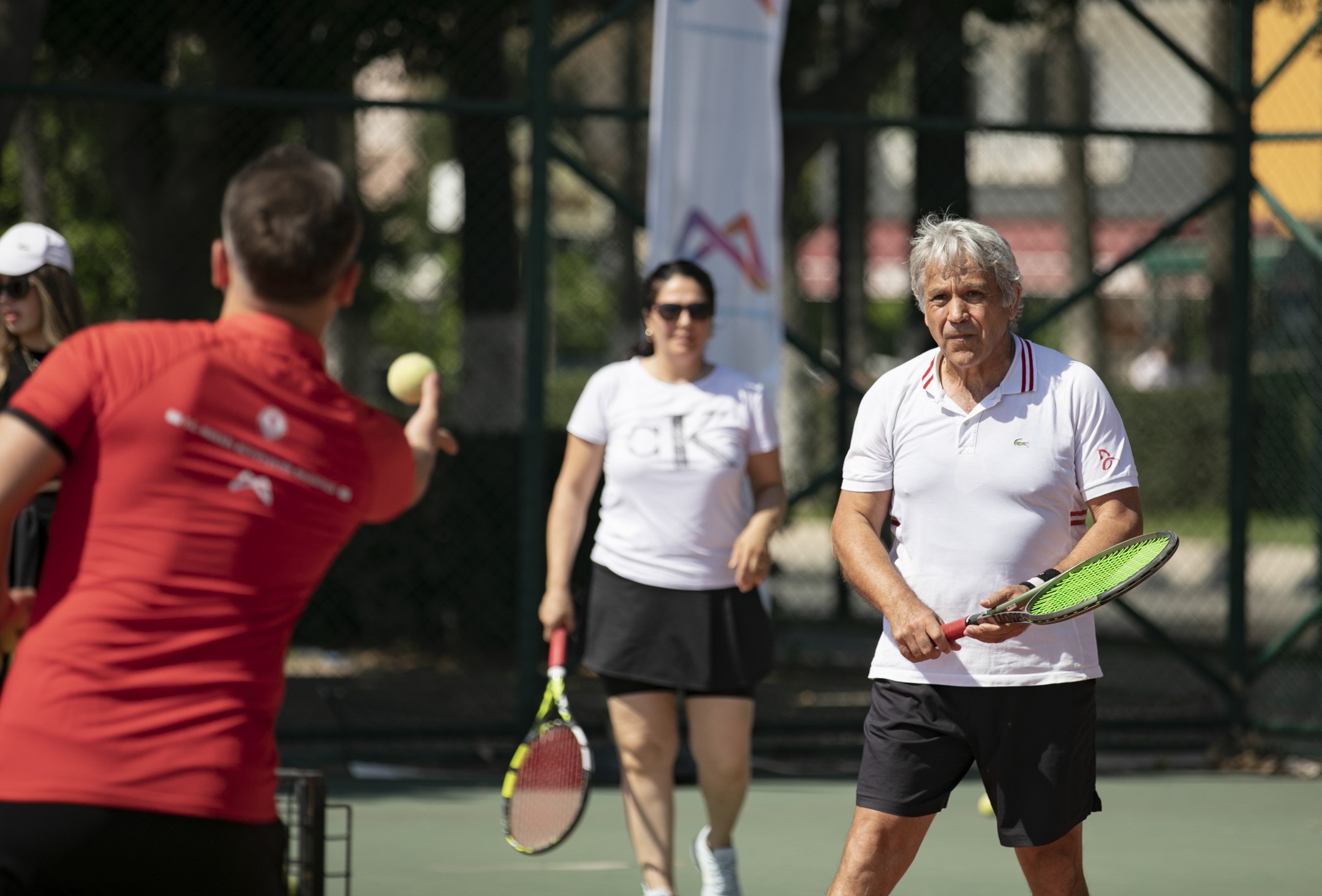 Mersin Büyükşehir Belediyesinden Ücretsiz Tenis Kursu (1)
