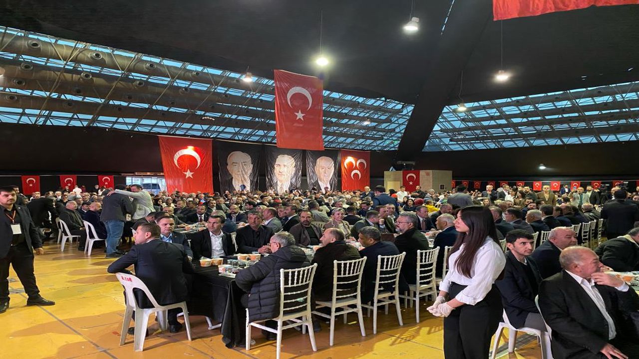 Mhpliler Iftarda Bulustu (2)