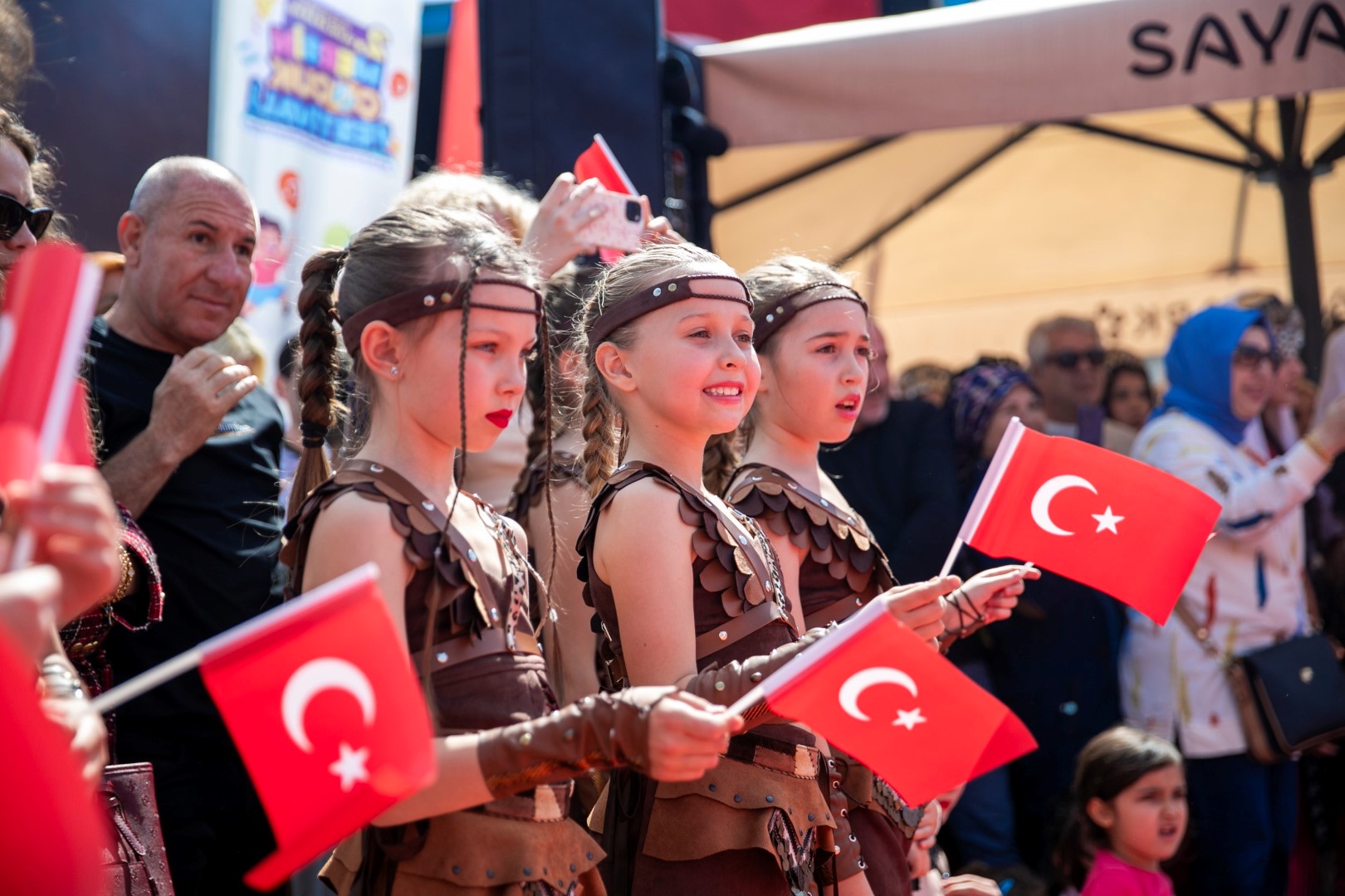 2. Uluslararası Mersin Çocuk Festivali Sürüyor (1) (Large)