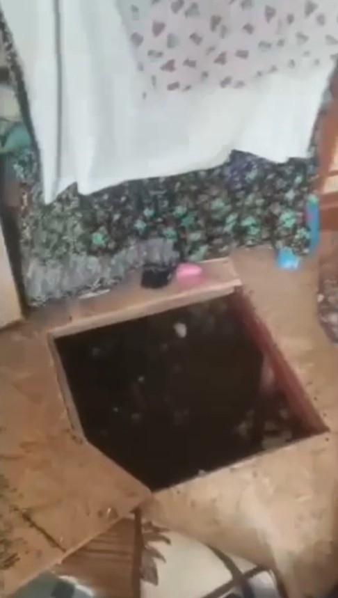 2 Yıldır Aranan Firarı Yatak Odasının Altına Kazdığı Tünelde Yakalandı (1)