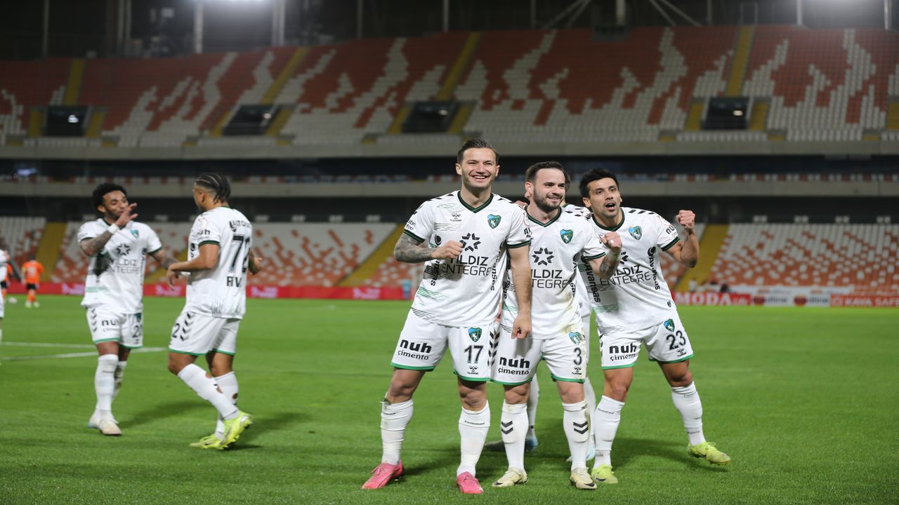 Adanaspor Kocaeli Spor Maci (5)