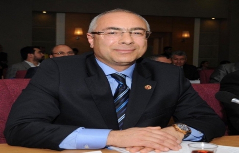 Ahmet Yaşar Ekonomist