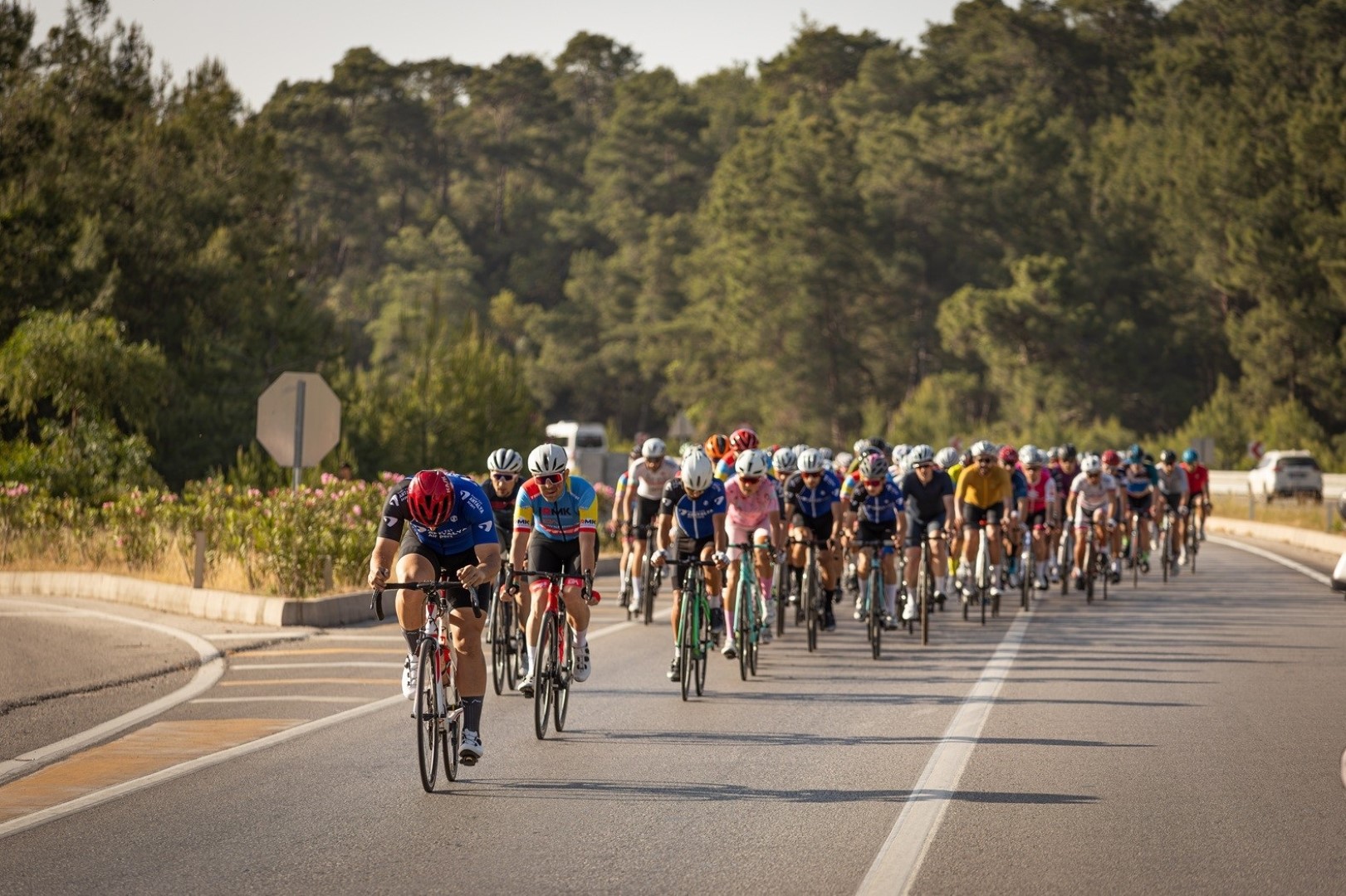 Akra Gran Fondo Kemer’in Essiz Dogasind 660004 195608 (Large)