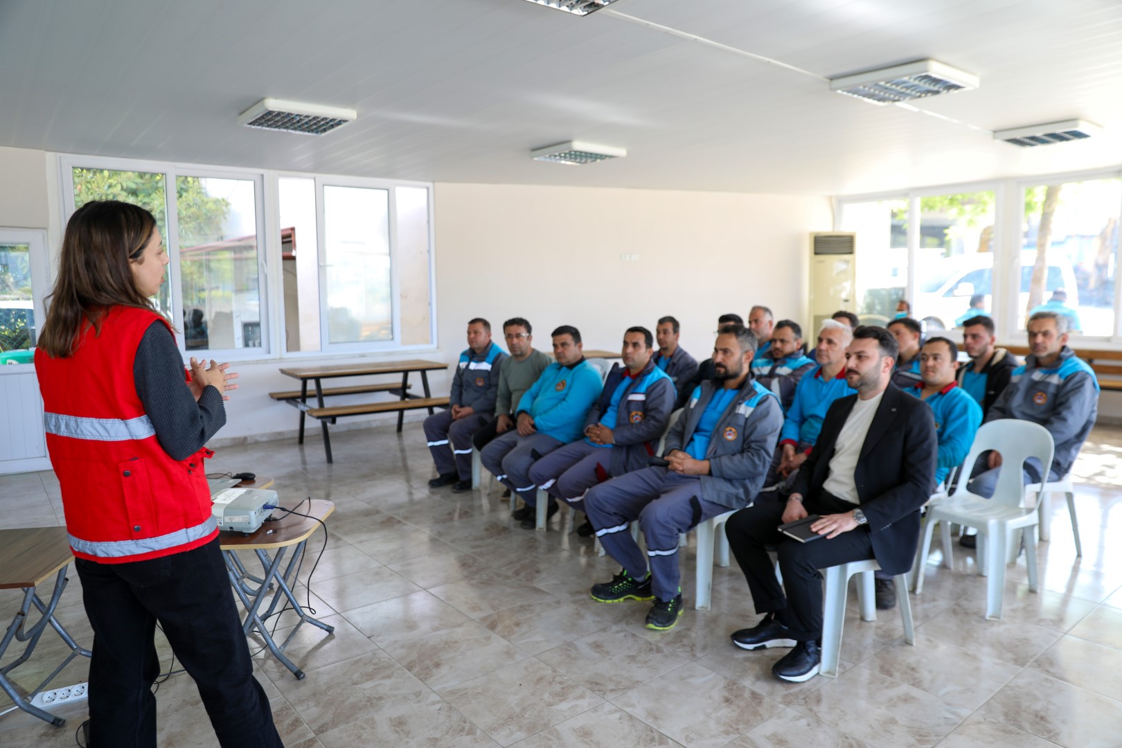 Alanya Belediyesi Kurum Içi Eğitimlerine Devam Ediyor (2) (Large)