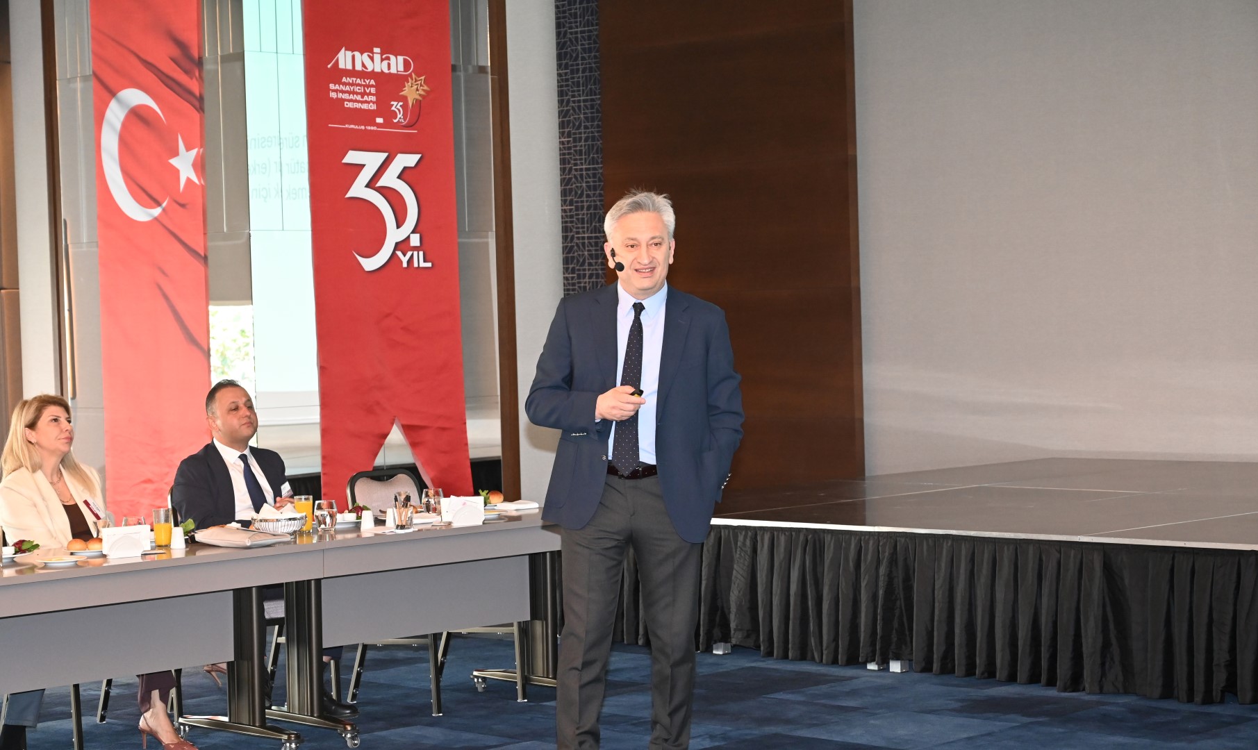 Ansiadin Konugu Prof. Dr. Ozdogan 662543 196406 (Large)