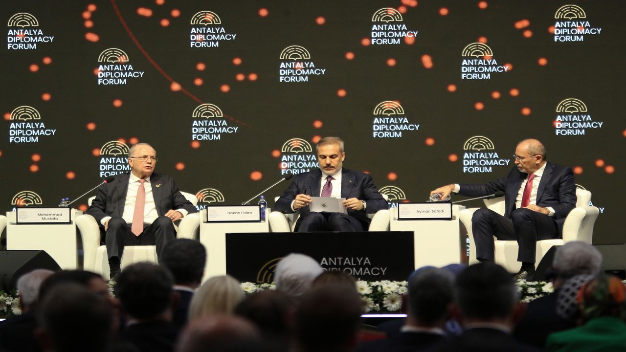 Antalya Diplomasi Forumu (1)