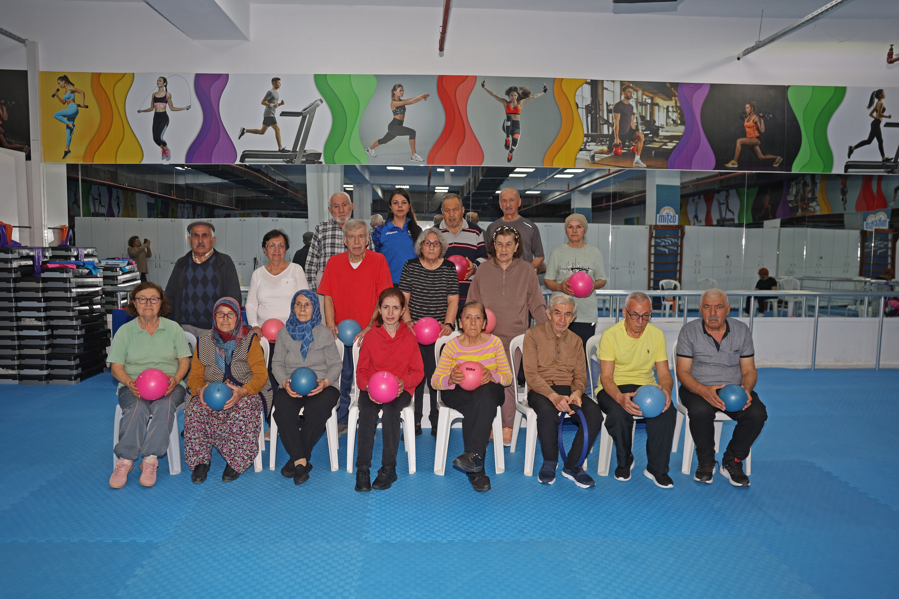 Asfi̇m'de Parkinson Hastaları Hayata Bağlanıyor (12)