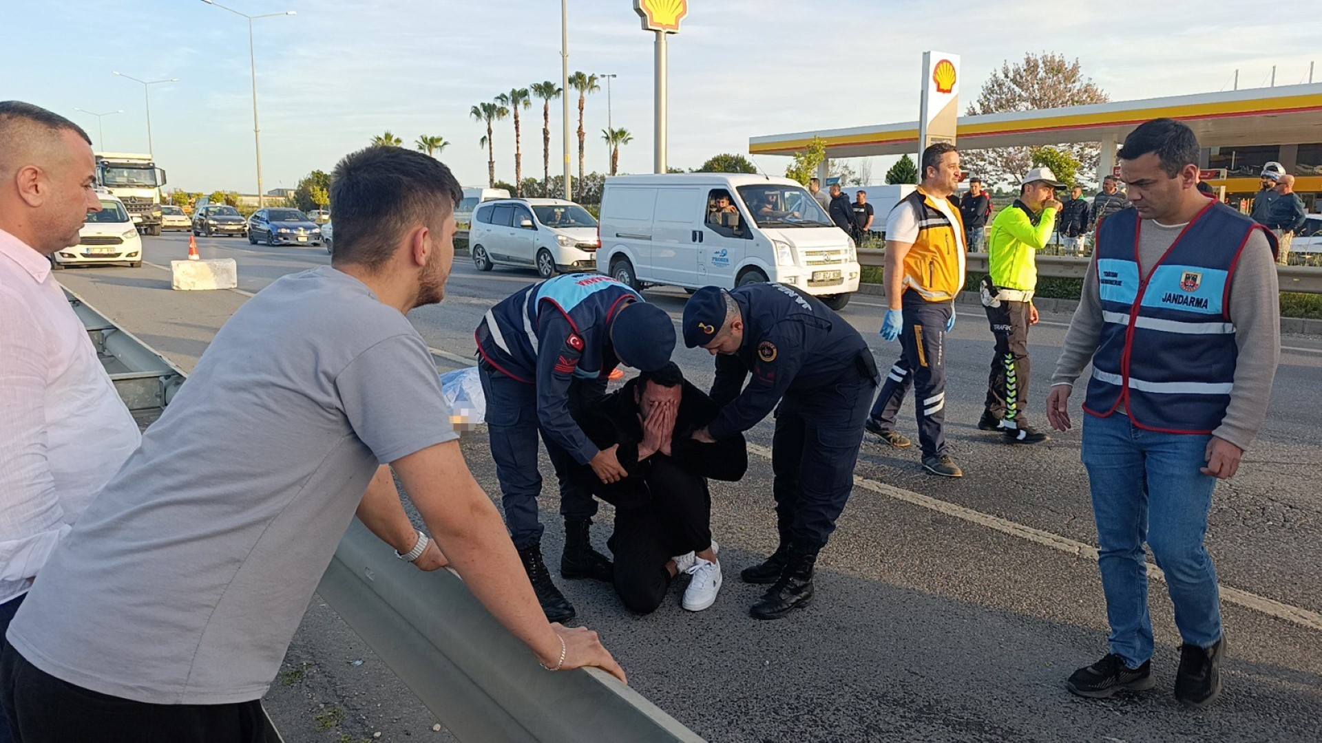 Babasıyla Aynı Sonu Yaşadı… Genç Motosikletli Kazada Feci Şekilde Hayatını Kaybetti (4) (Large)