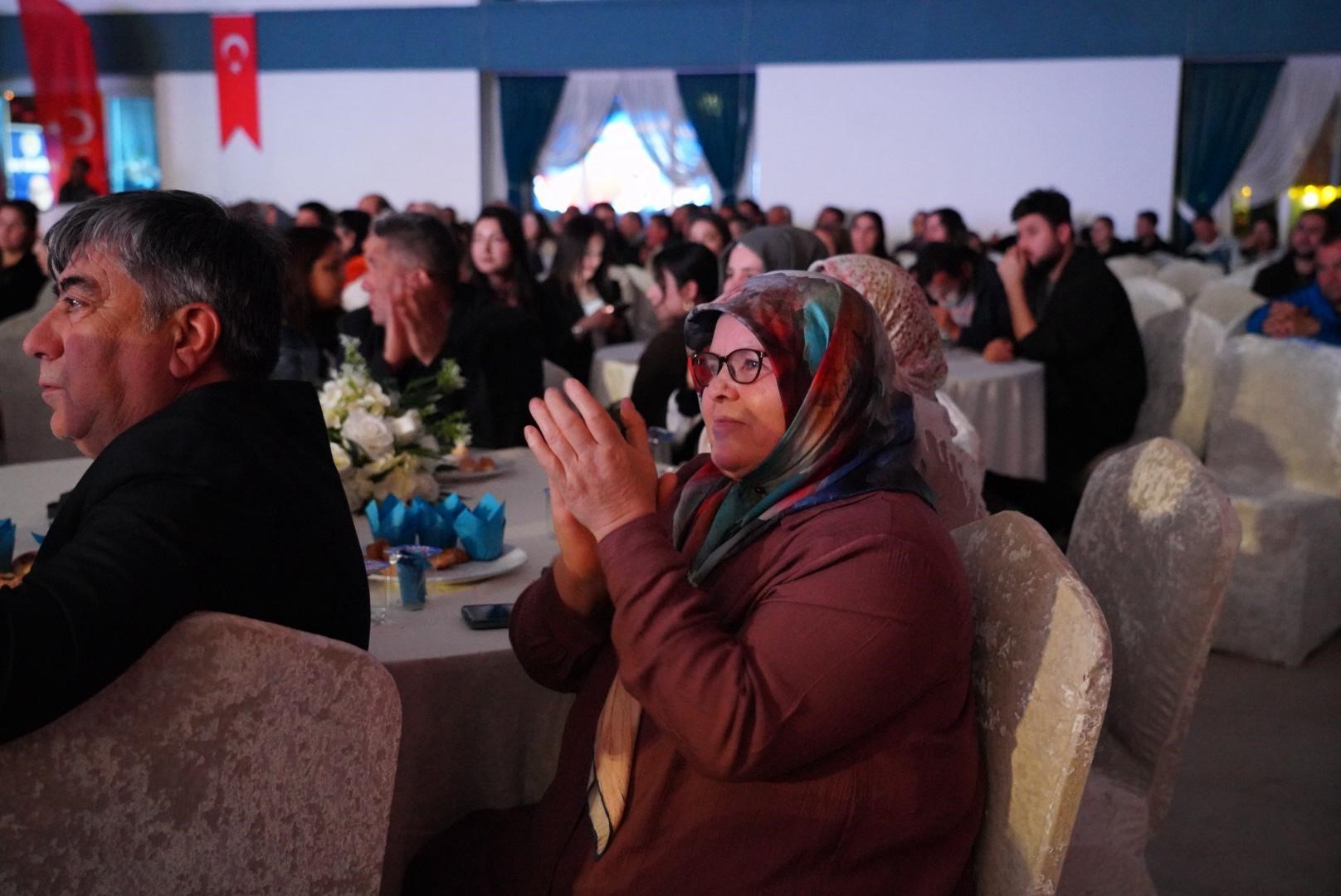 Başkan Kara Üreten, Üretilene Artı Değer Katan Bir Anlayışla Adımlarımızı Attık (4) (Large)