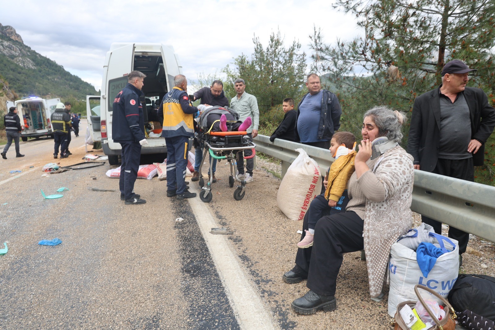 Bayram Ziyaretinden Dönüyorlarmış 5 Kişilik Ailenin Yok Olduğu Kazada 10 Kişi De Yaralandı (2)