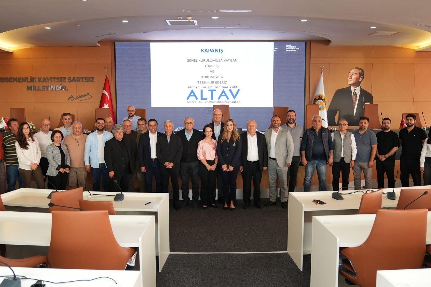 Belediye Başkanı Görevi Bırakıypr (1)