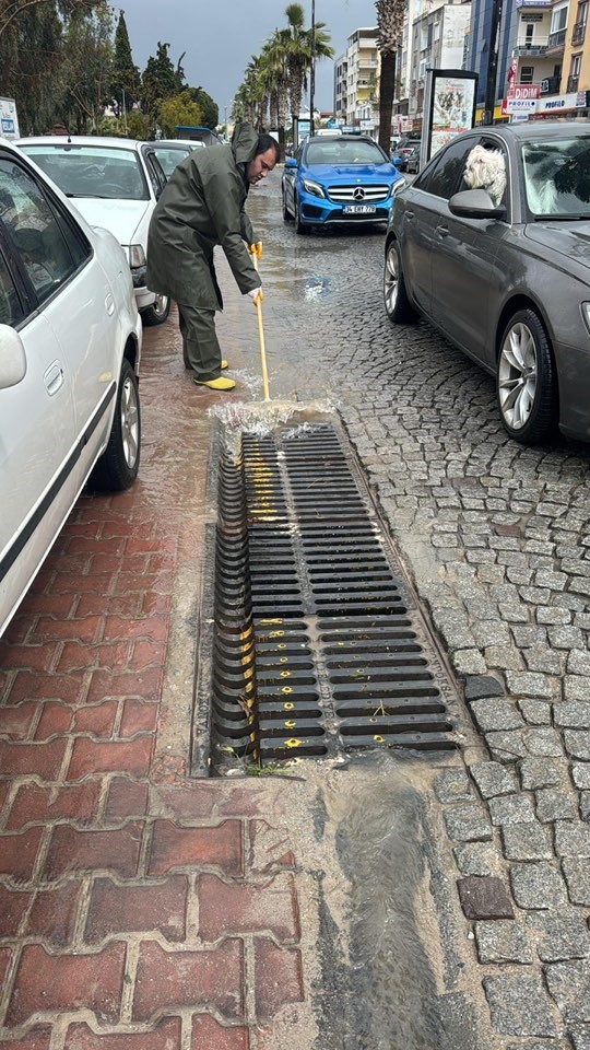 Belediye Harekete Geçti Ilçe Dip Bucak Temizlendi (4)