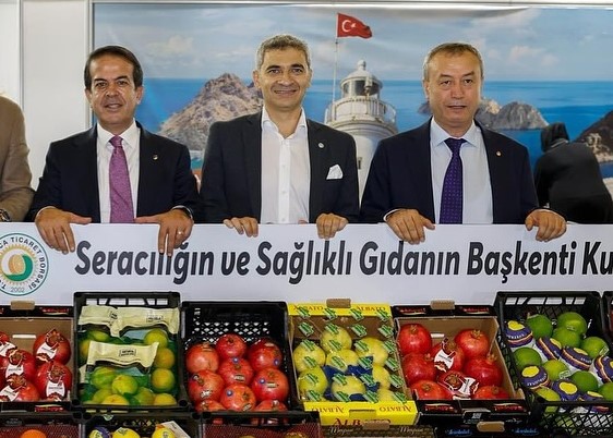 Bu Yasak Ağaç Söktürür (2)