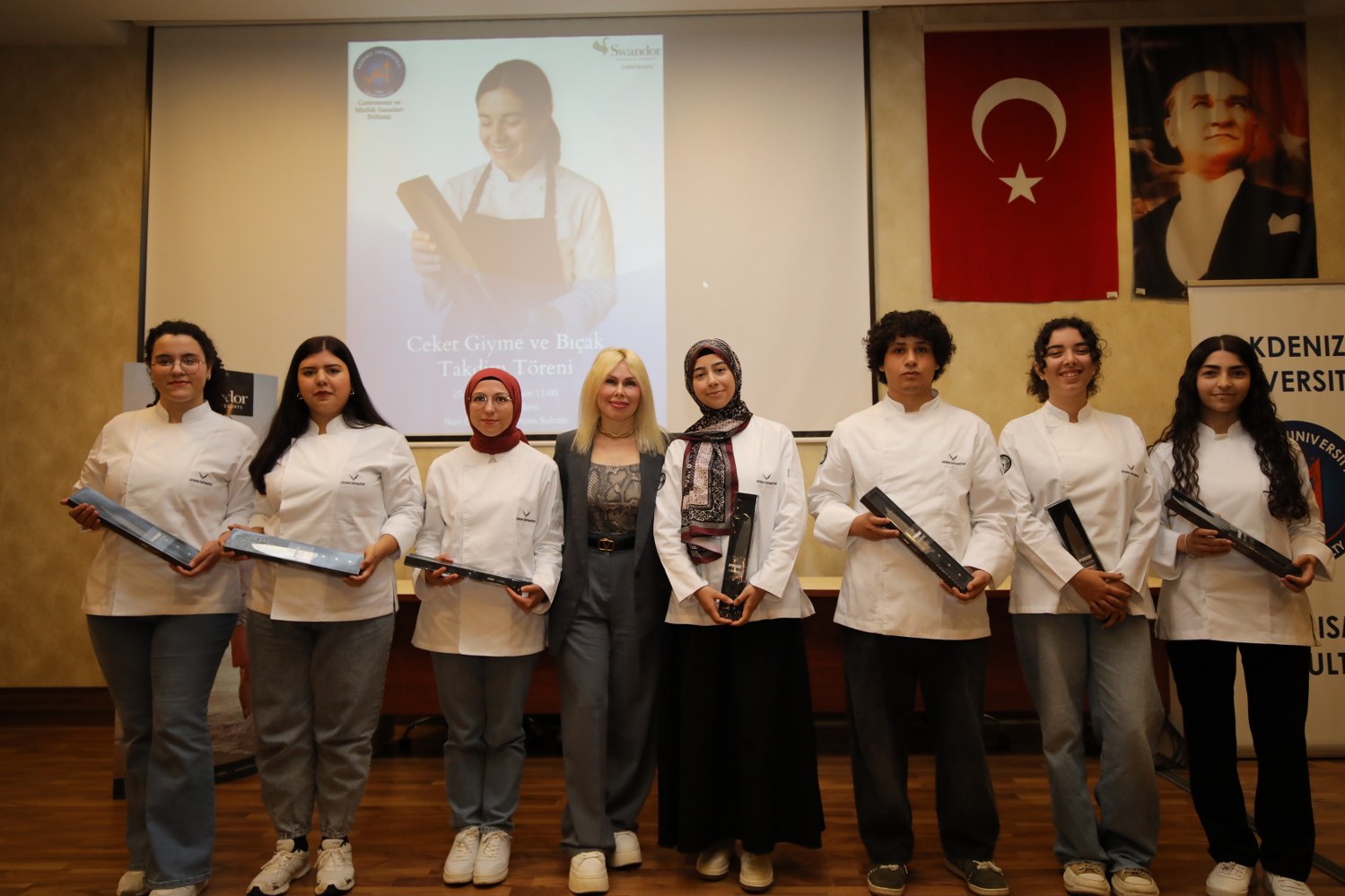 Ceket Ve Bıçak (1)