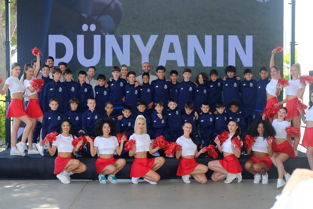 Cocuklar Futbol Dunya Kupasi Ikinci Kez 641857 190209 (1)