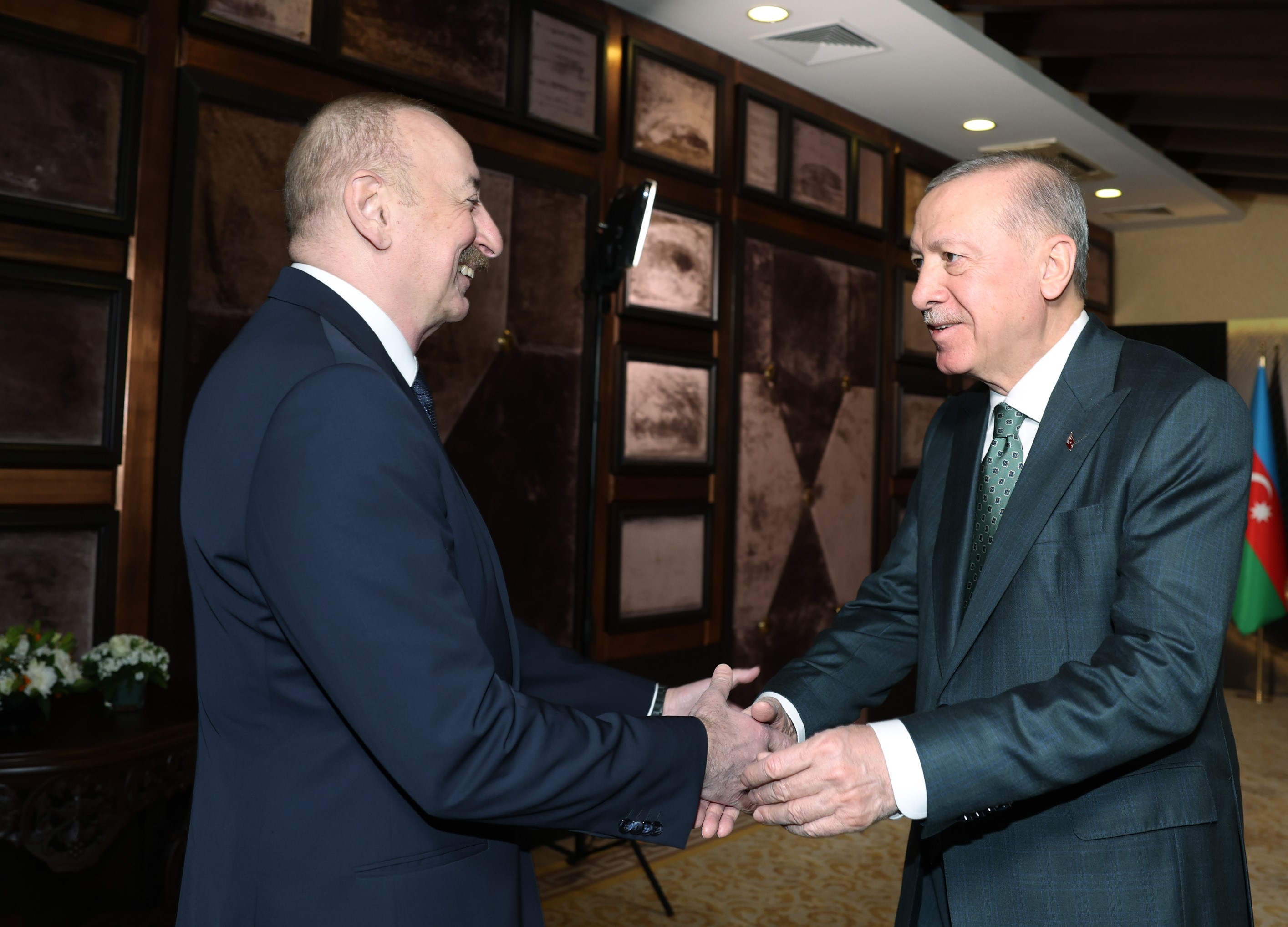 Cumhurbaşkanı Erdoğan, Azerbaycan Cumhurbaşkanı Aliyev Ile Görüştü (2)