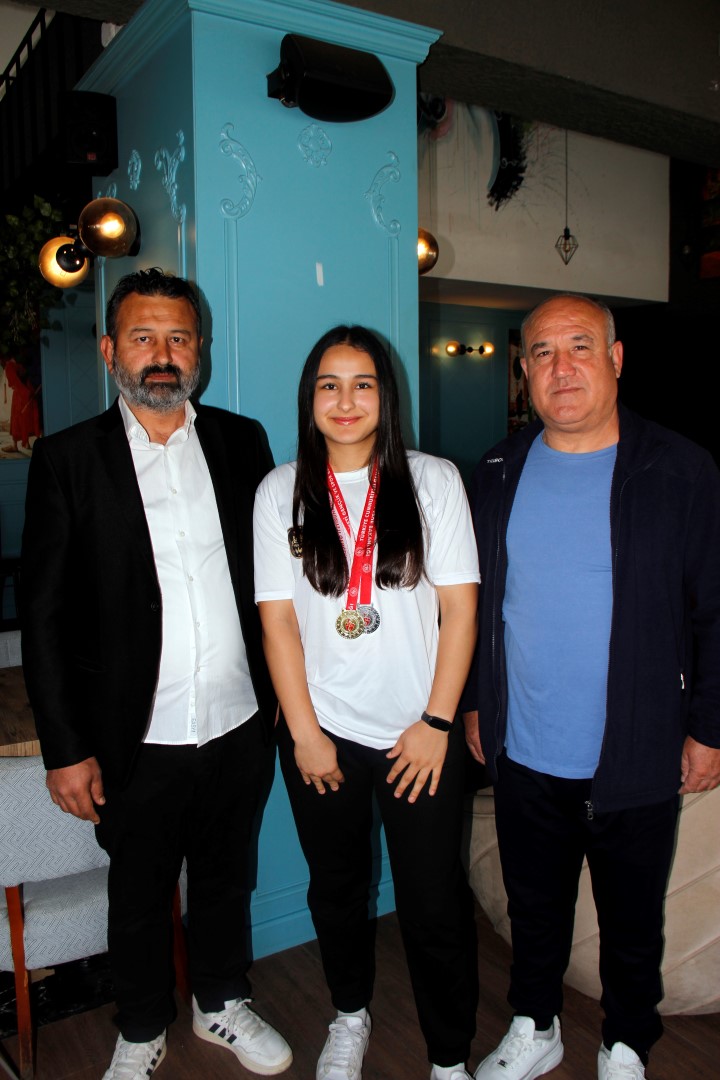 Demir Bilek Rabia (4)