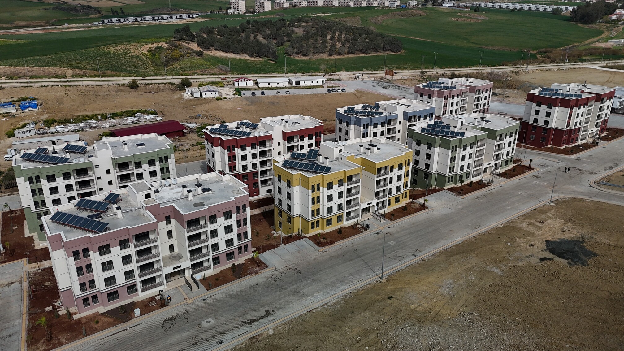 Depremzedeler Için Yapılan Toki̇ Konutlarında Sona Gelindi (2)
