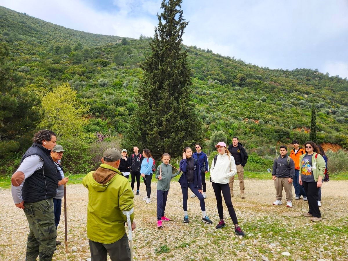 Doğaseverler Bahçecik Boğazını Tanıdı (3)