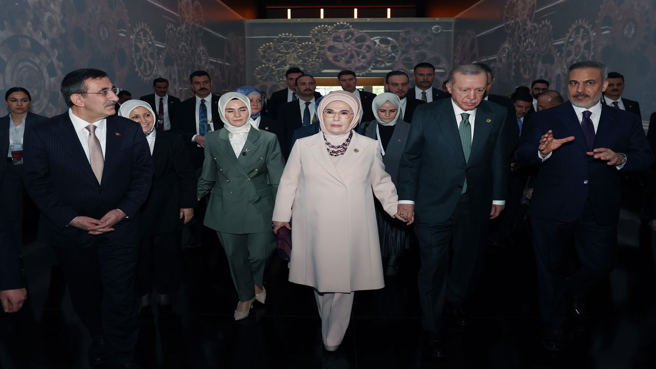Emine Erdogan, Jeffrey Sachs Ile Bir Araya Geldi (1)