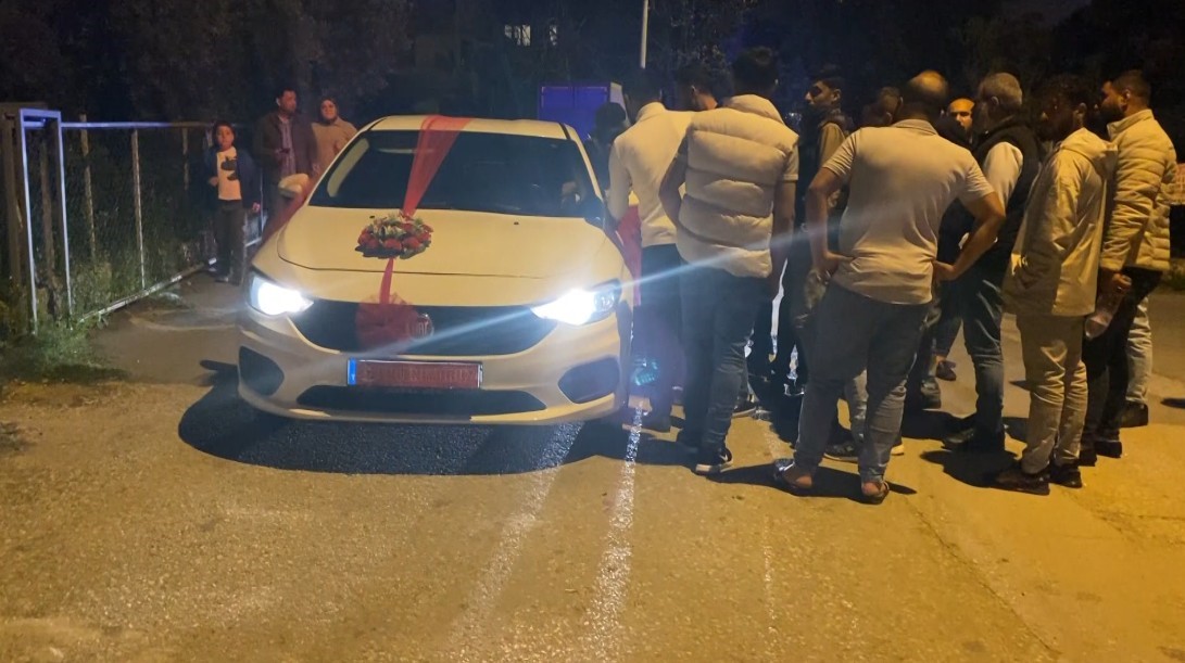 En Mutlu Günleri Kabusa Döndü… Yangını Çaresiz Gözlerle Izlediler (2)