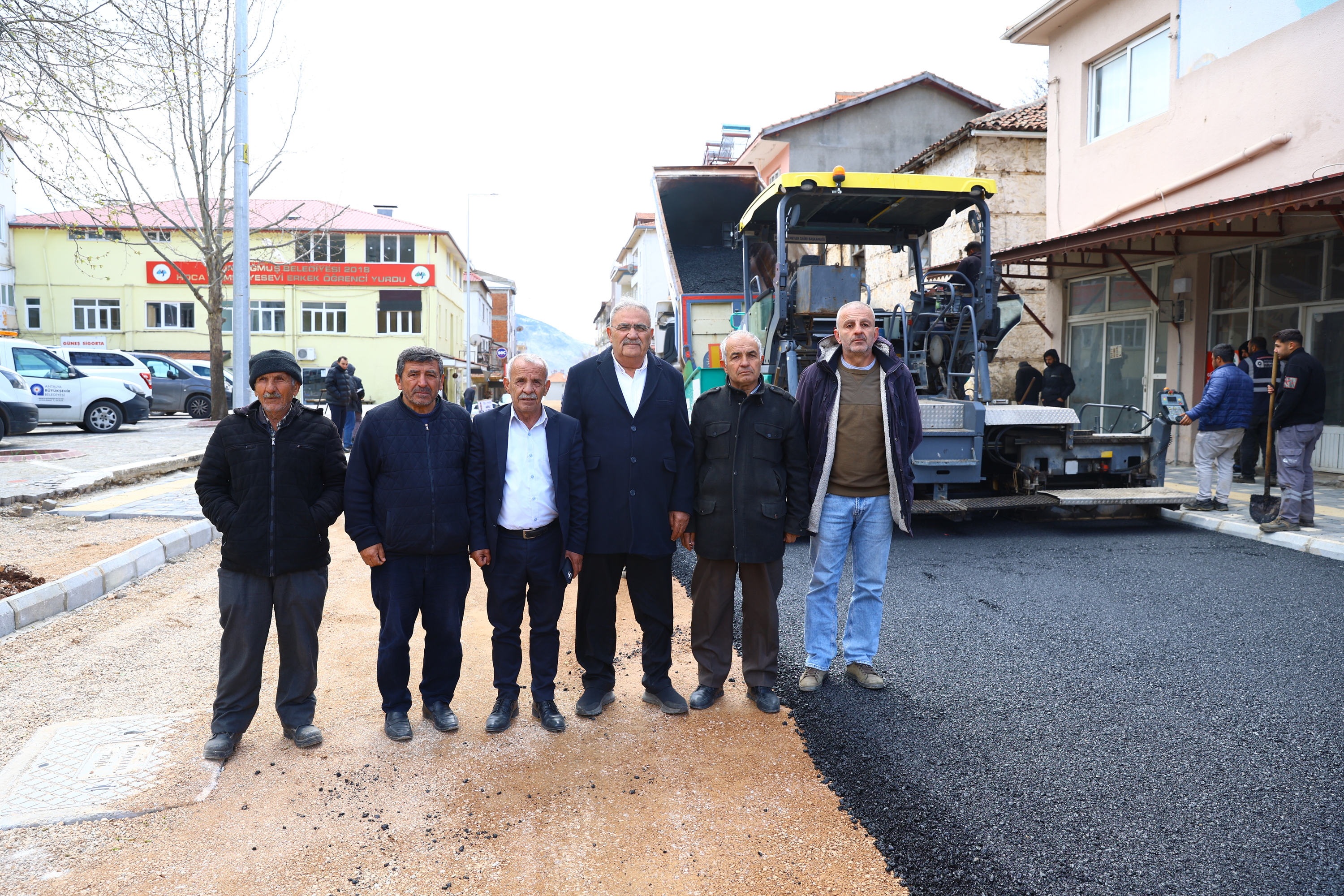 Gündoğmuş Cumhuriyet Caddesi Sıcak Asfalt