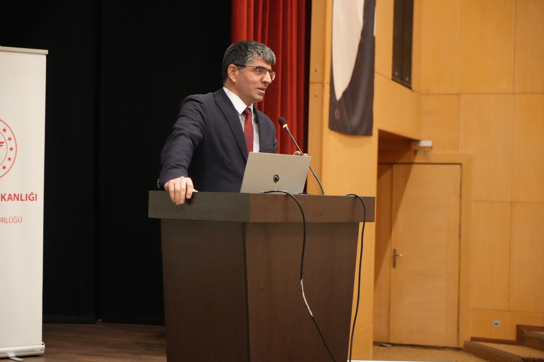 Hekimlere 'Beyin Ölümü Tanısı Ve Donör Bakımının Önemi' Anlatıldı (1)