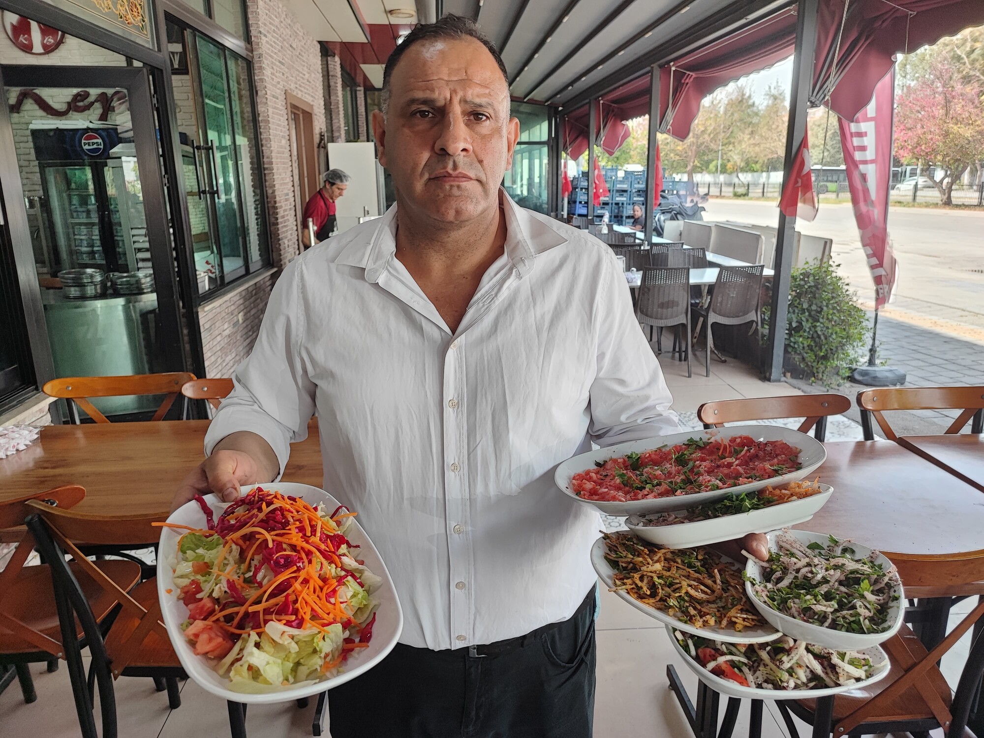 Hem Yazar Hem Garson Hem De Gazi (3)
