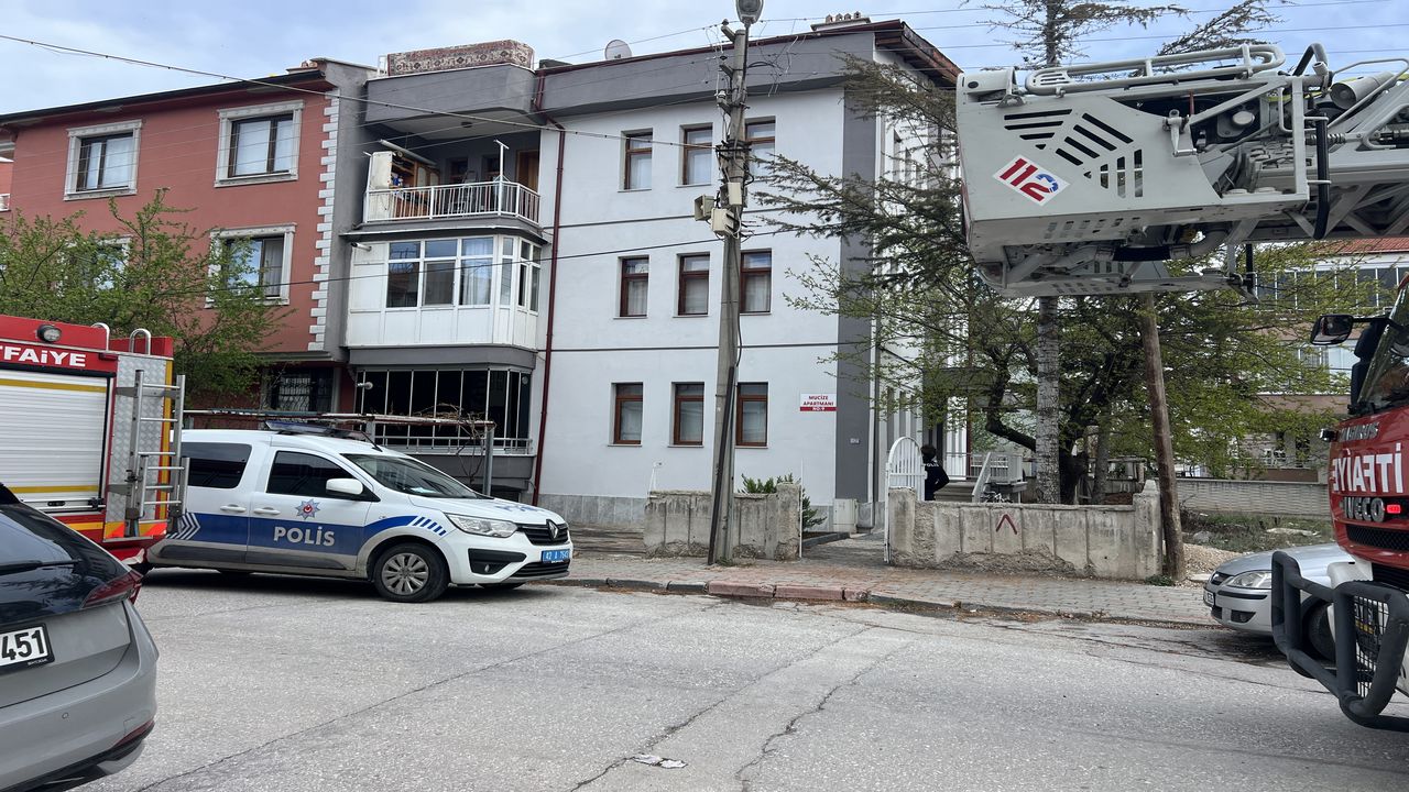 Hirsizliktan Aranan Supheli Intihar Etmeye Kalkti (2)