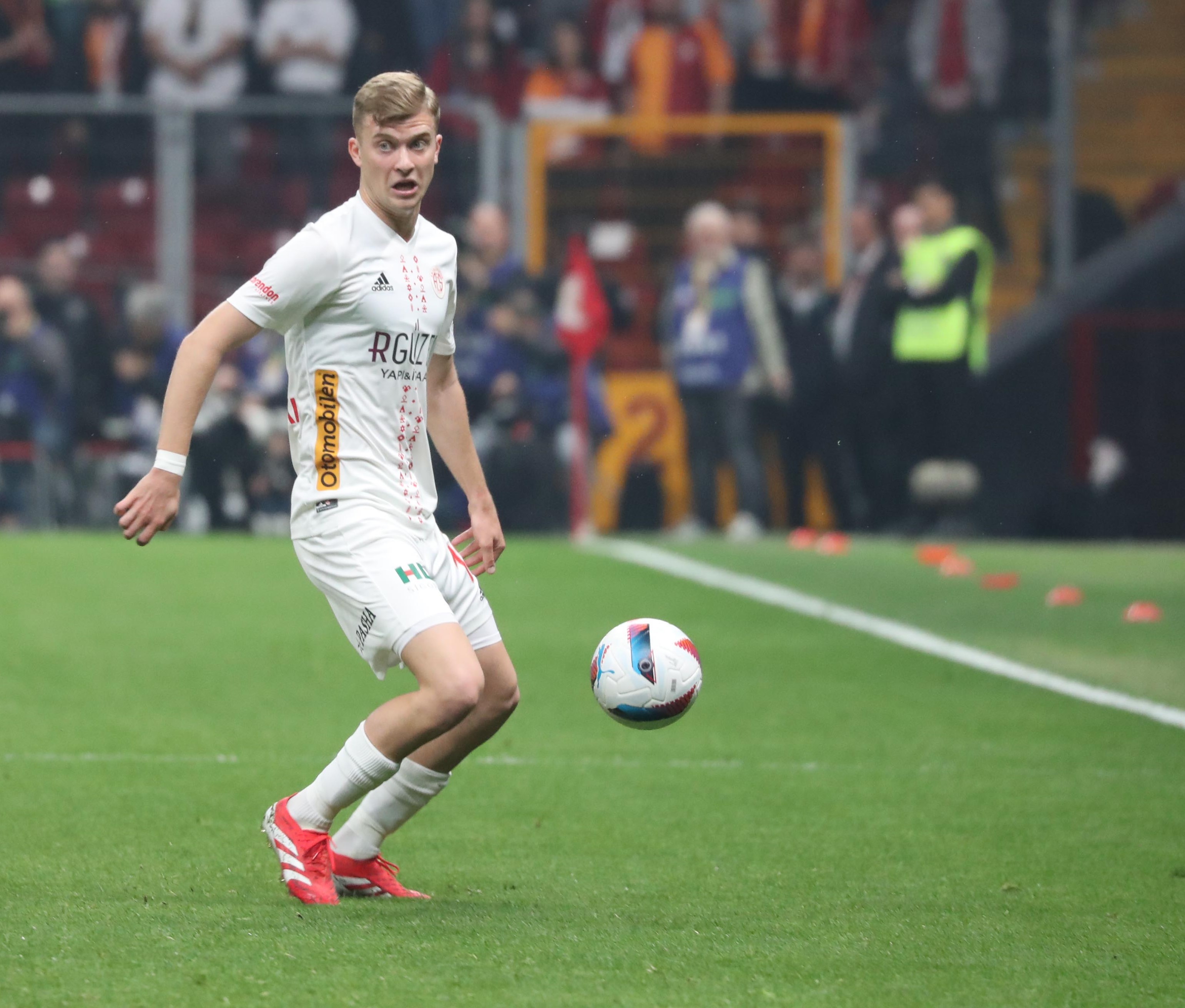 Jakub Kaluzinski (25)