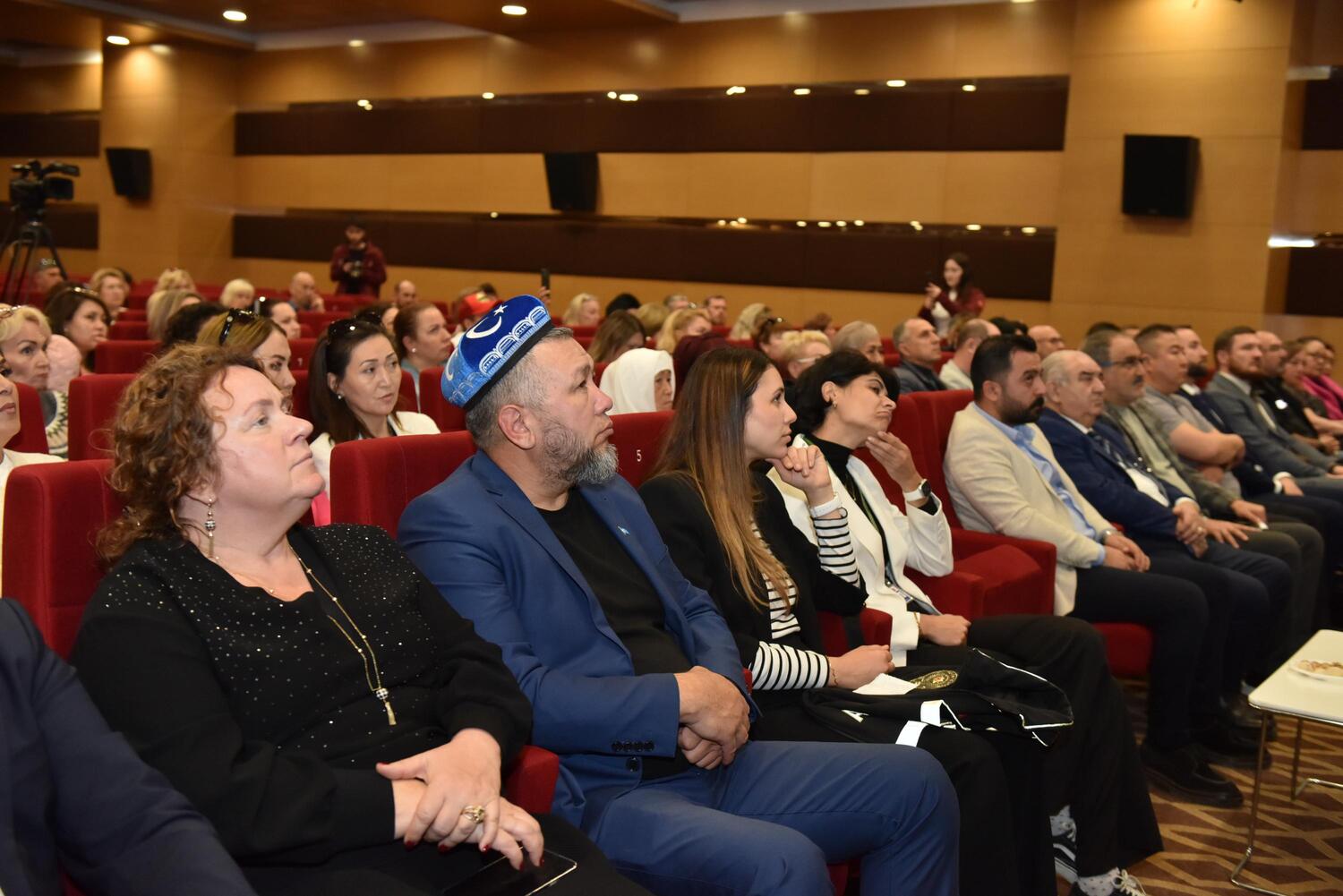 Kepezde Yabanci Vatandaslarin Sorunlari Ele Alindi 5