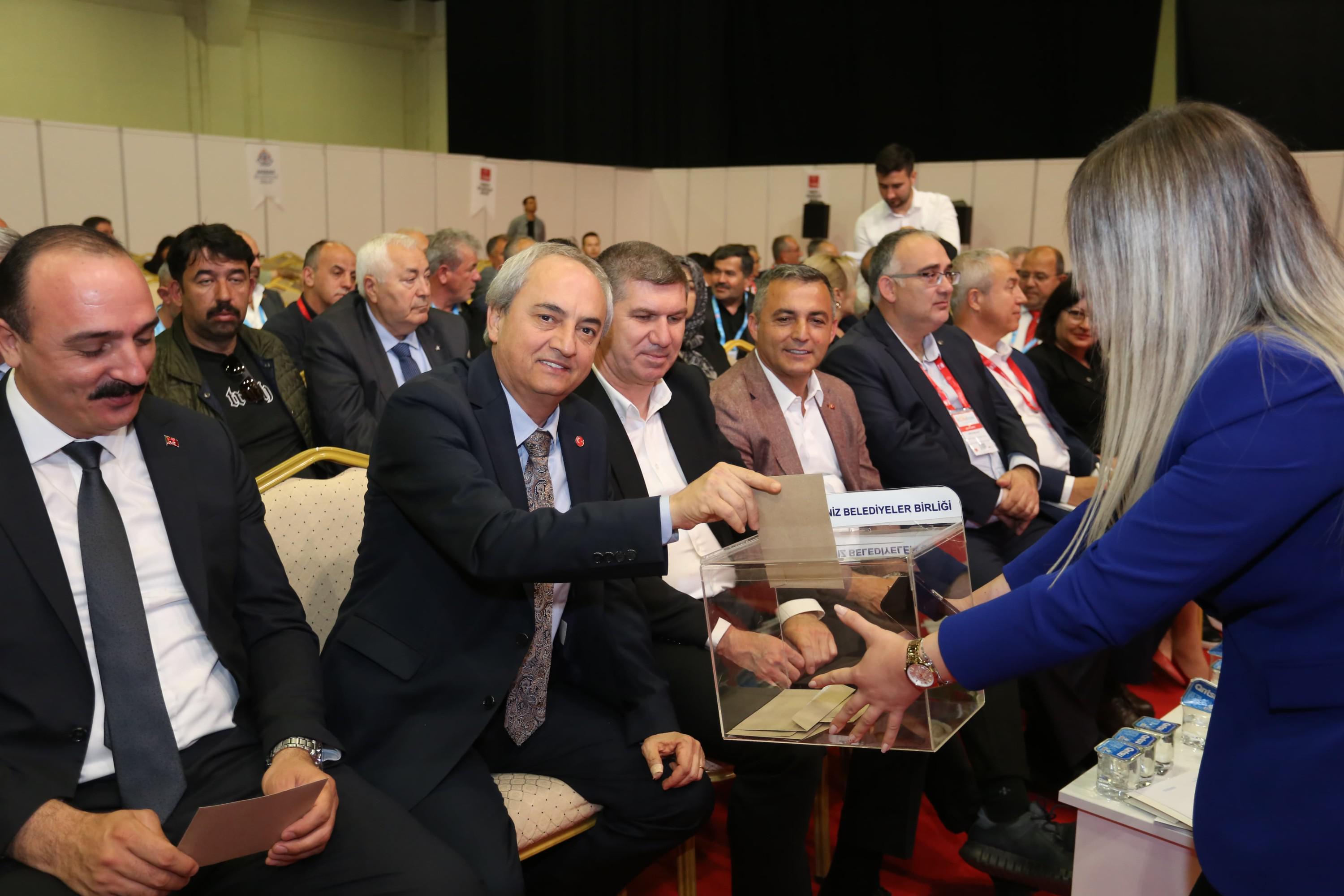 Kocagoz, Akdeniz Belediyeler Birligi Encumen Uyesi Secildi 4