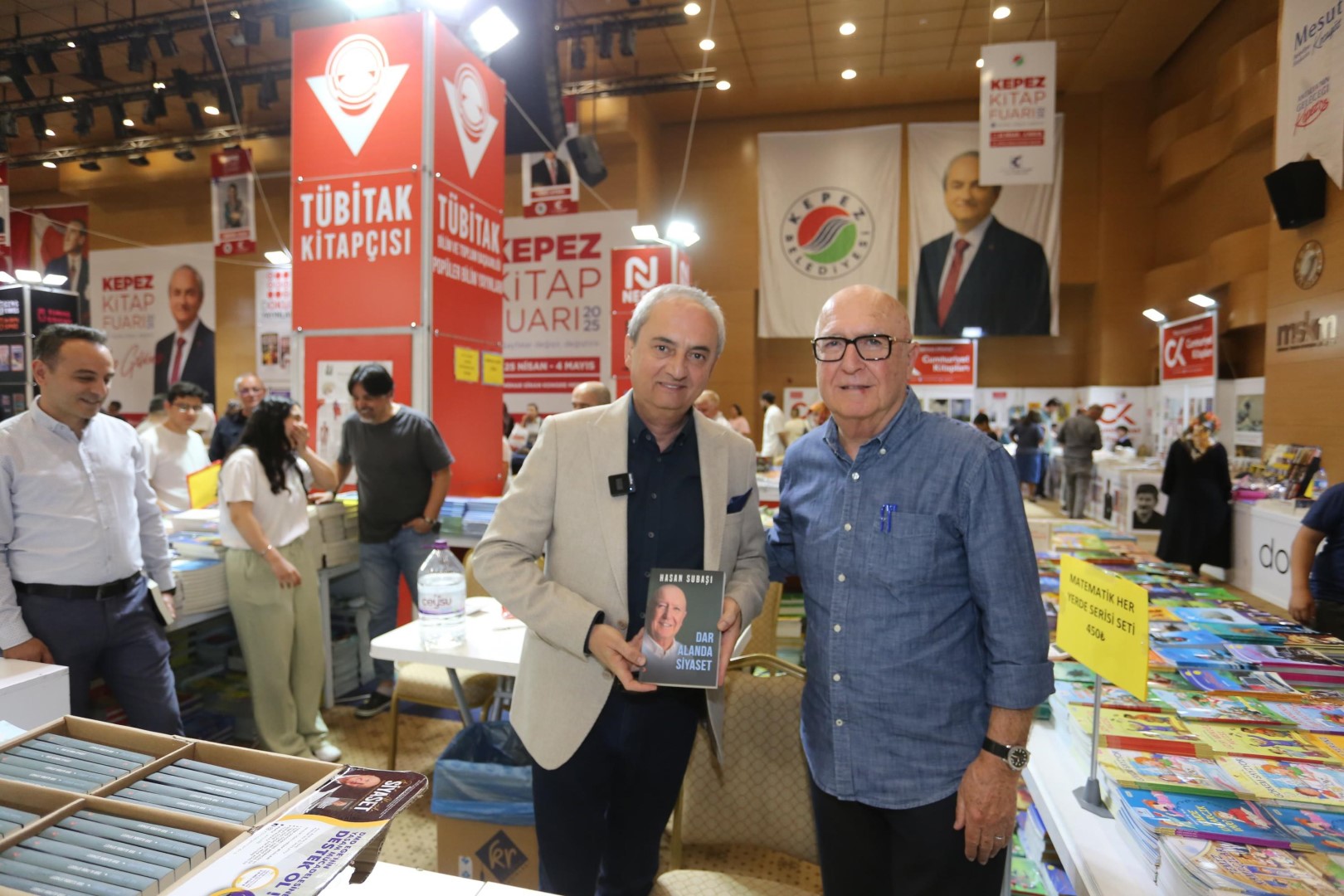 Kocagoz, Bir Kitap Bazen Toplumun Vicdanini Uyandirir 5 (Large)