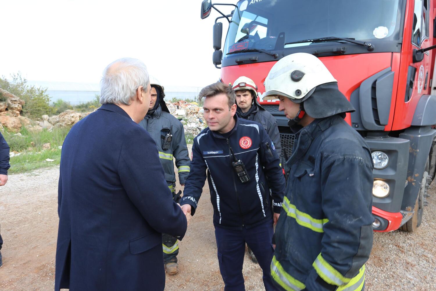 Kocagoz, Hurdacilar Sitesinde Esnafin Yaninda 9