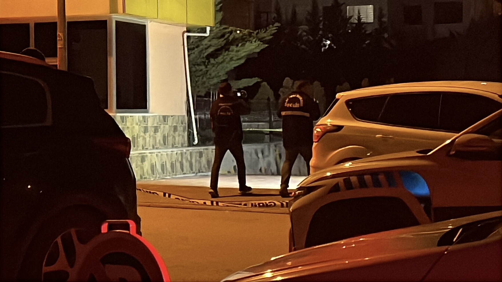 Konya'da Kapıcı Dehşeti Site Sakinini Otoparkta Av Tüfeği Ile Vurarak Öldürdü (1)