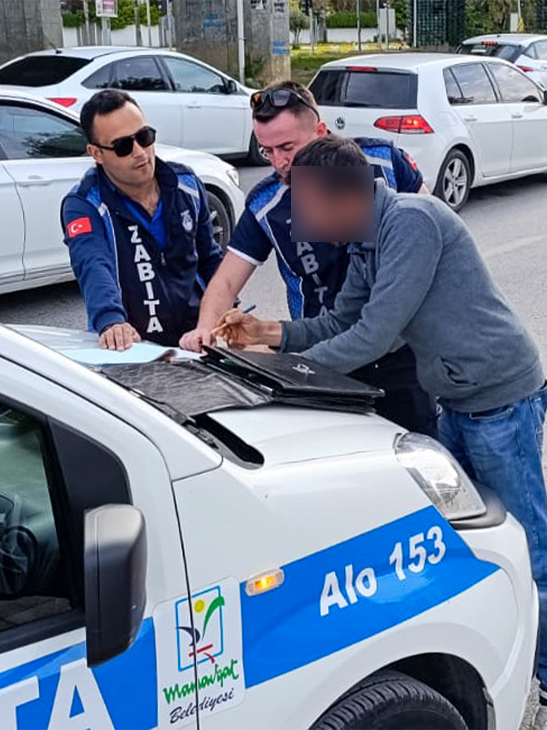 Manavgat Belediyesi'nden Dilencilere Ve Seyyar Satıcılara Sıkı Denetim (1)-1