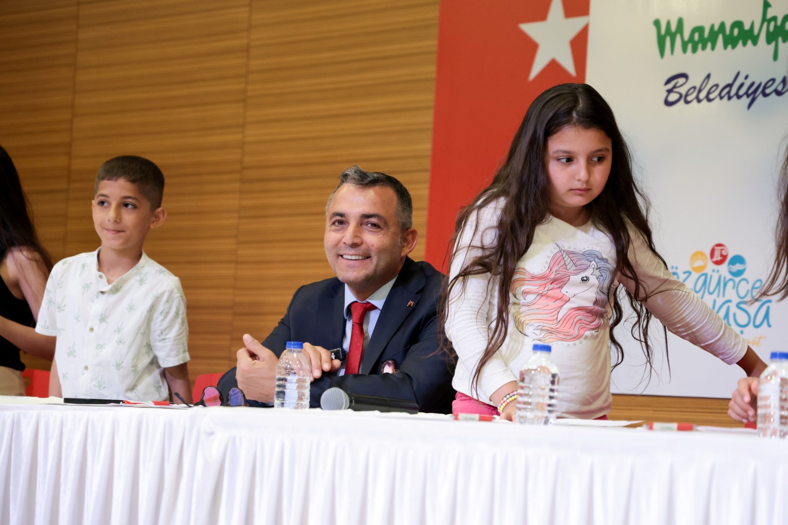 Manavgat’ta Çocuklar Geleceği Konuştu Birinci Manavgat Çocuk Forumu Gerçekleştirildi (1) (Large)