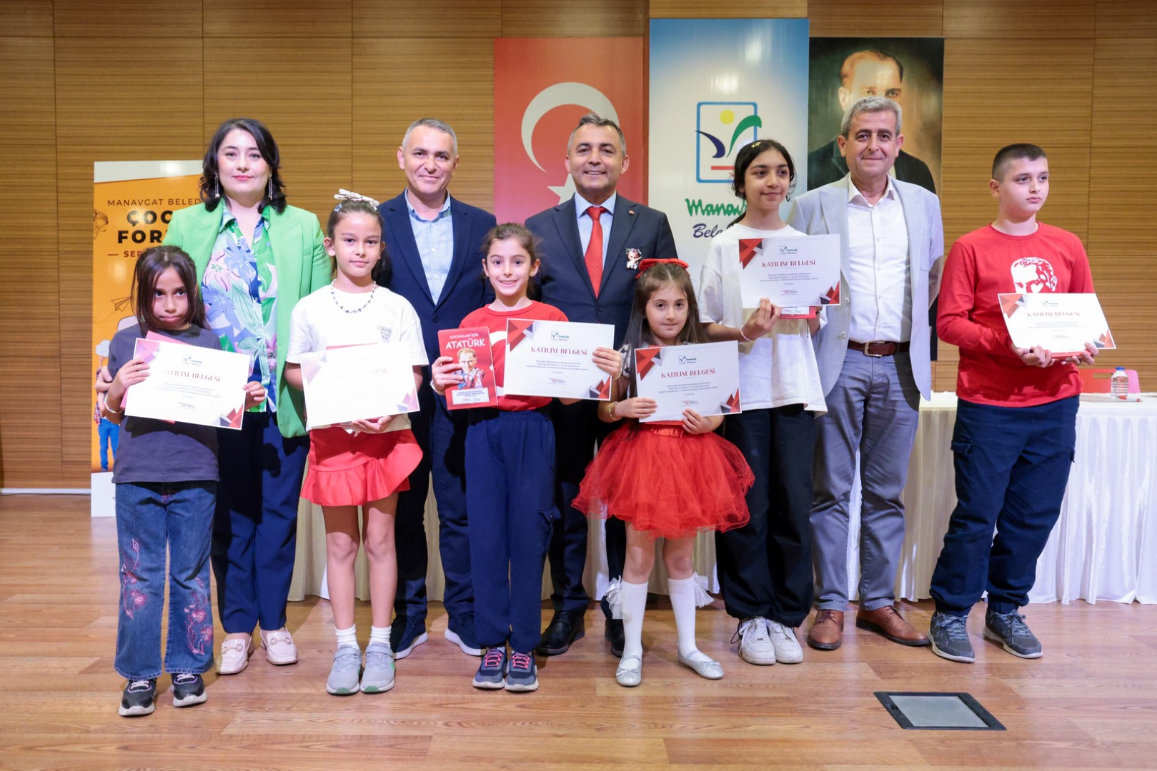 Manavgat’ta Çocuklar Geleceği Konuştu Birinci Manavgat Çocuk Forumu Gerçekleştirildi (6) (Large)